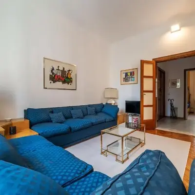 GuestHost - Sapienza & Villa Borghese Comfy Apartment
