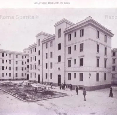an old black and white photo of a building at Il Cortile - Appartamento nel cuore di Testaccio in Rome