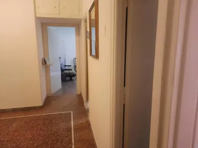 a hallway with a hallway leading into a room at Nido Vidaschi in Rome