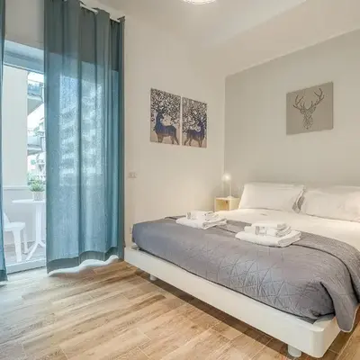 Emily Valles Apartment Saint Peter's