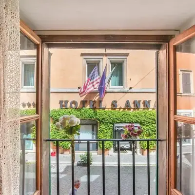 Vatican Borgo Gem Stay