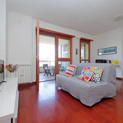 YCH-Modern flat with terrace near Eataly