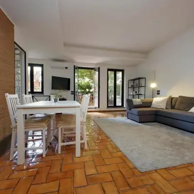 Vatican Luxury Apt with Garden