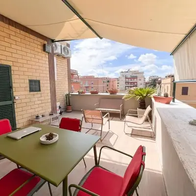 Attico Urbano Terrazza su Roma Metro A Cornelia