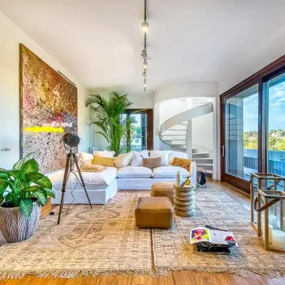 Skylife Art Gallery Loft - Riverfront Art Sanctuary