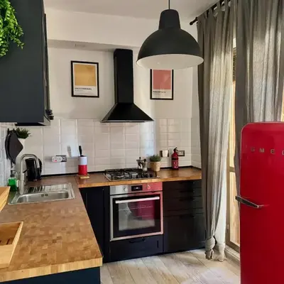 Cozy Apartment with Metro Link to the Colosseum