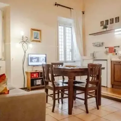 Piazza Navona Apartment