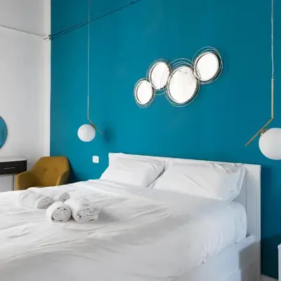 Designer Apartment 5' Pantheon Wi-Fi & AC