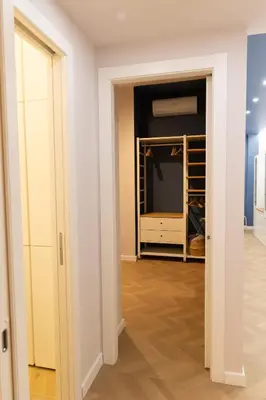 a room with a closet with a tv in it at Gioia di Roma in Rome
