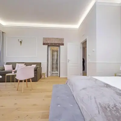 Cozy new flat near the Station!