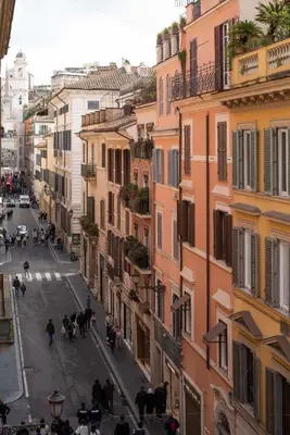 a view of a city street with buildings at Donna Maria Apartment in Rome