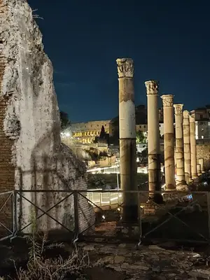 a group of columns in front of a building at Casa Di Camilla in Rome
