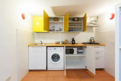 Gallery image of Cozy Apartment by the Vatican in Rome