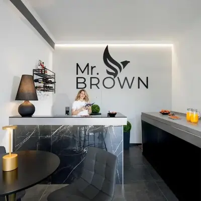 Mr Brown Home and suites