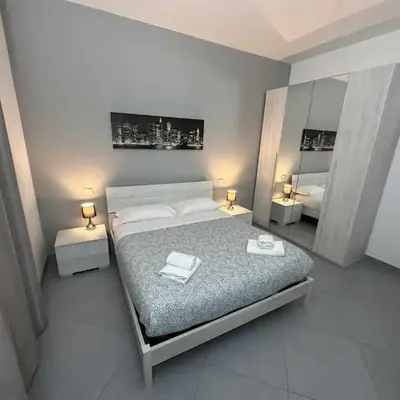 Rhome Away Marconi