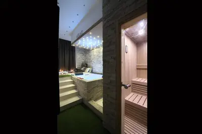 a bathroom with a bath tub in a room at Relais Vatican Secret in Rome