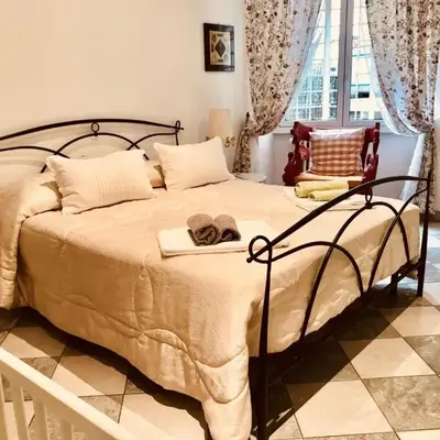 Delicious House