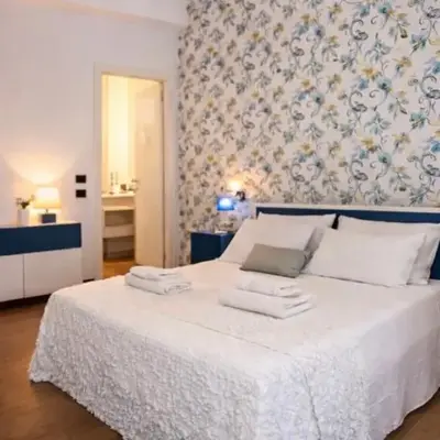 Comfy Vatican Suite