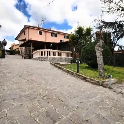Casale De Santis