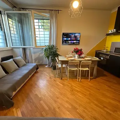Domus Giulio Cesare Apartment