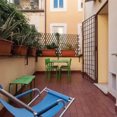 Apartment with terrace near Piazza Navona - FromHometoRome