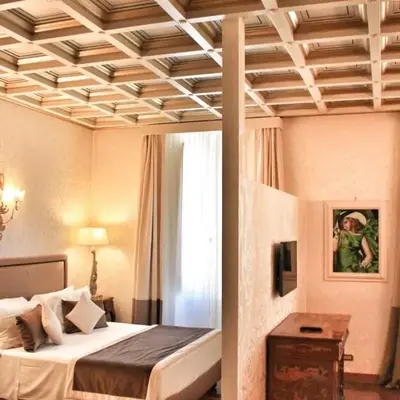 Di Rienzo Pantheon Palace