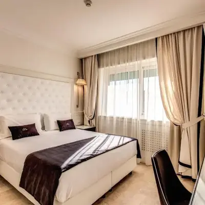 Hotel Domus Mea