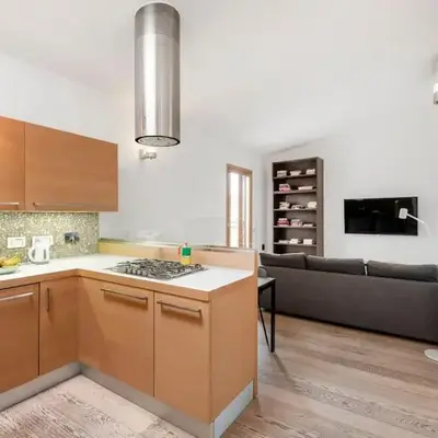 Modern Colosseum Flat