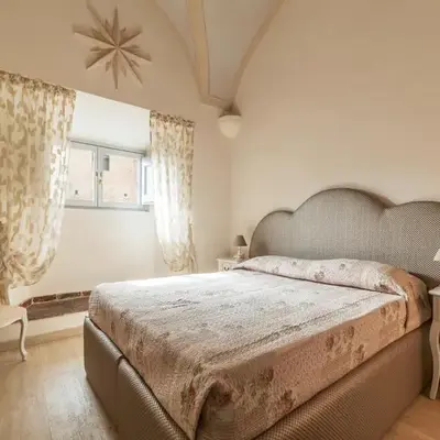 GuestHost - Palazzo Altieri Elegant Apartment
